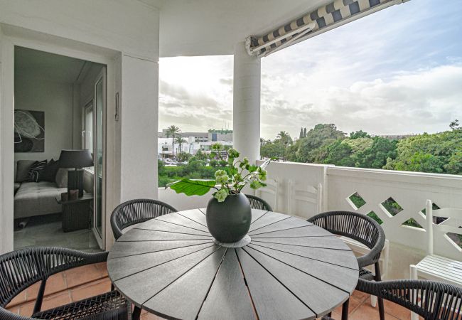 Apartment in Nueva andalucia - Beach front apartment in Puerto Banus Apartment in Nueva andalucia - Beach front apartment in Puerto Banus