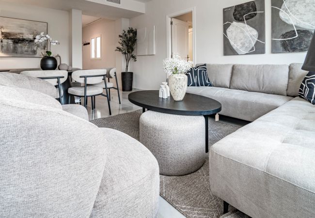 Apartment in Nueva andalucia - Beach front apartment in Puerto Banus Apartment in Nueva andalucia - Beach front apartment in Puerto Banus