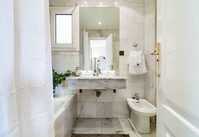 Apartment in Nueva andalucia - Beach front apartment in Puerto Banus Apartment in Nueva andalucia - Beach front apartment in Puerto Banus