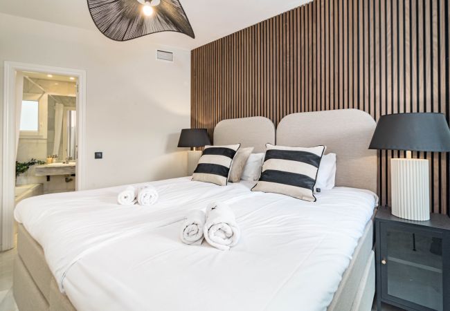 Apartment in Nueva andalucia - Beach front apartment in Puerto Banus Apartment in Nueva andalucia - Beach front apartment in Puerto Banus