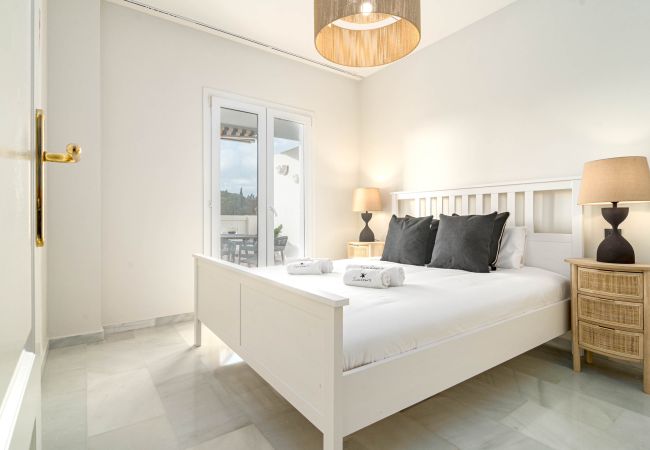 Apartment in Nueva andalucia - Beach front apartment in Puerto Banus Apartment in Nueva andalucia - Beach front apartment in Puerto Banus