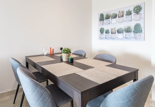 Apartment in Benahavís - Bright apartment with sea views  Apartment in Benahavís - Bright apartment with sea views