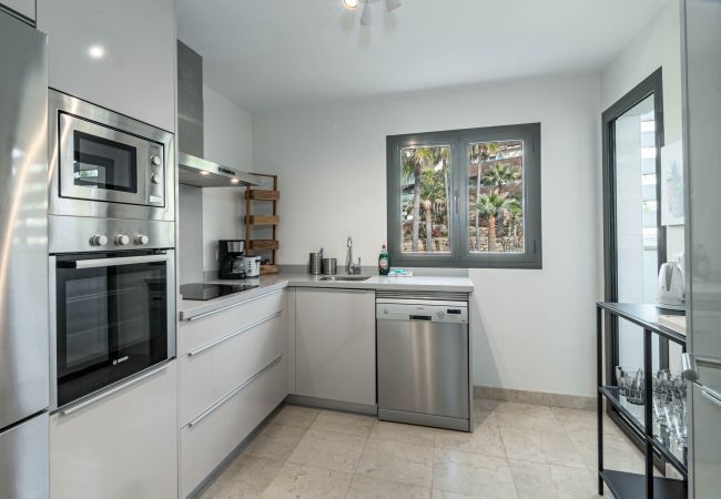 Apartment in Benahavís - Bright apartment with sea views  Apartment in Benahavís - Bright apartment with sea views