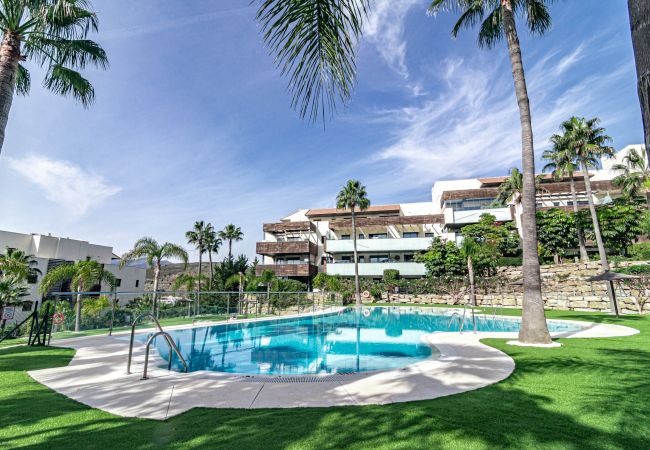 Apartment in Benahavís - Bright apartment with sea views  Apartment in Benahavís - Bright apartment with sea views