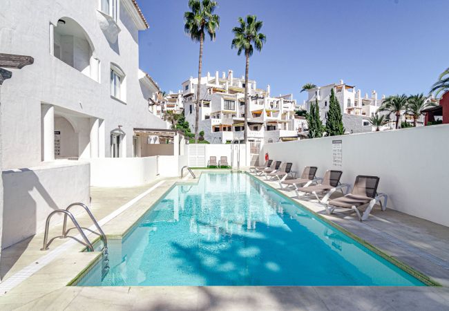  in Nueva andalucia - Modern apartment near Puerto Banus