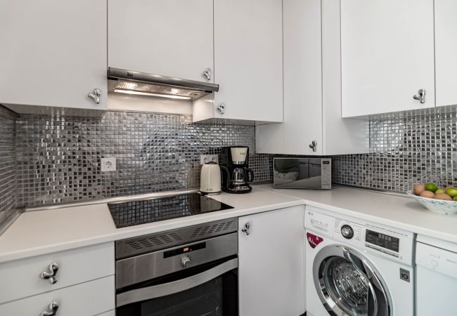 Apartment in Estepona - Stylish Beach Townhouse with Rooftop  Apartment in Estepona - Stylish Beach Townhouse with Rooftop