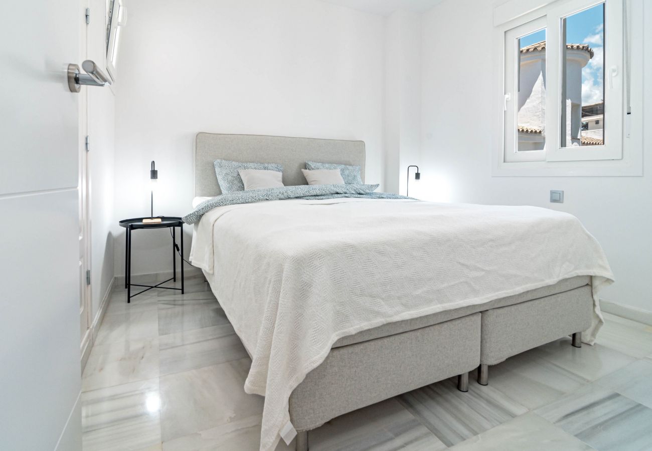 Апартаменты на Марбелья / Marbella - Los Naranjos de Marbella Penthouse