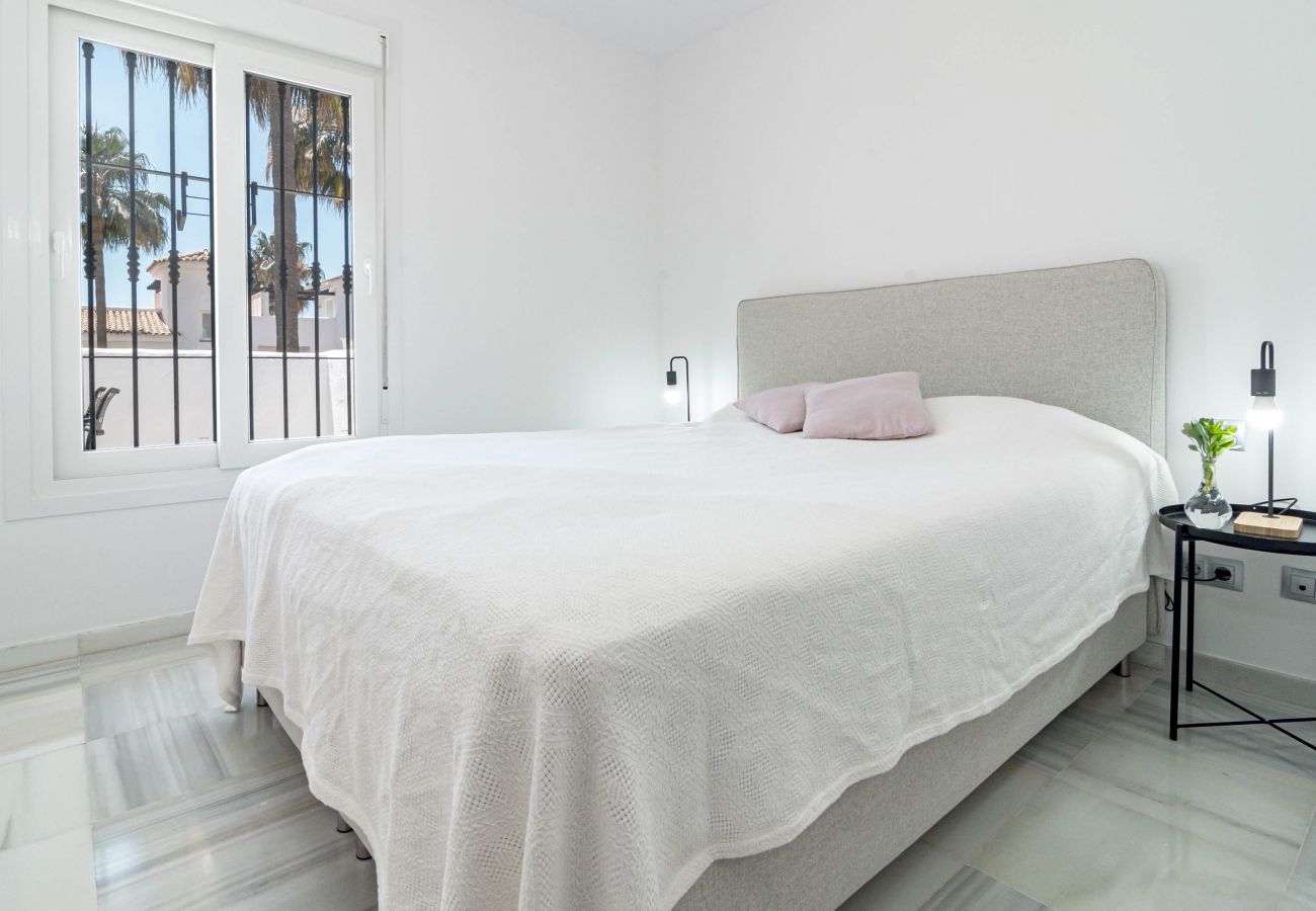 Апартаменты на Марбелья / Marbella - Los Naranjos de Marbella Penthouse