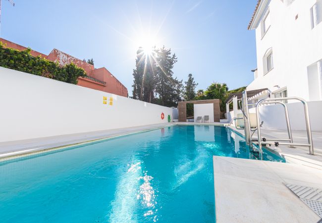 Lägenhet i Nueva andalucia - 3 Bedroom apartment in the heart of Nueva Andalucia Lägenhet i Nueva andalucia - 3 Bedroom apartment in the heart of Nueva Andalucia