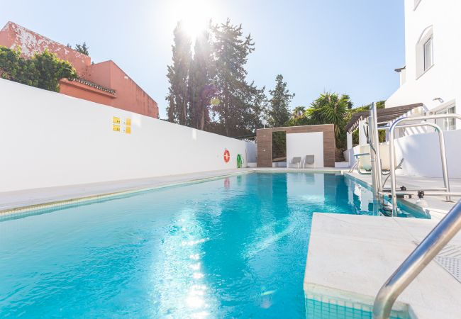 Lägenhet i Nueva andalucia - 3 Bedroom apartment in the heart of Nueva Andalucia Lägenhet i Nueva andalucia - 3 Bedroom apartment in the heart of Nueva Andalucia