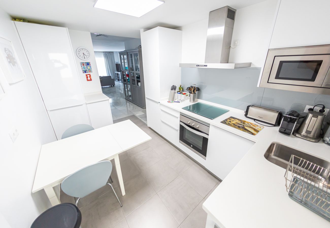 Lägenhet i Nueva andalucia - 3 Bedroom apartment in the heart of Nueva Andalucia Lägenhet i Nueva andalucia - 3 Bedroom apartment in the heart of Nueva Andalucia