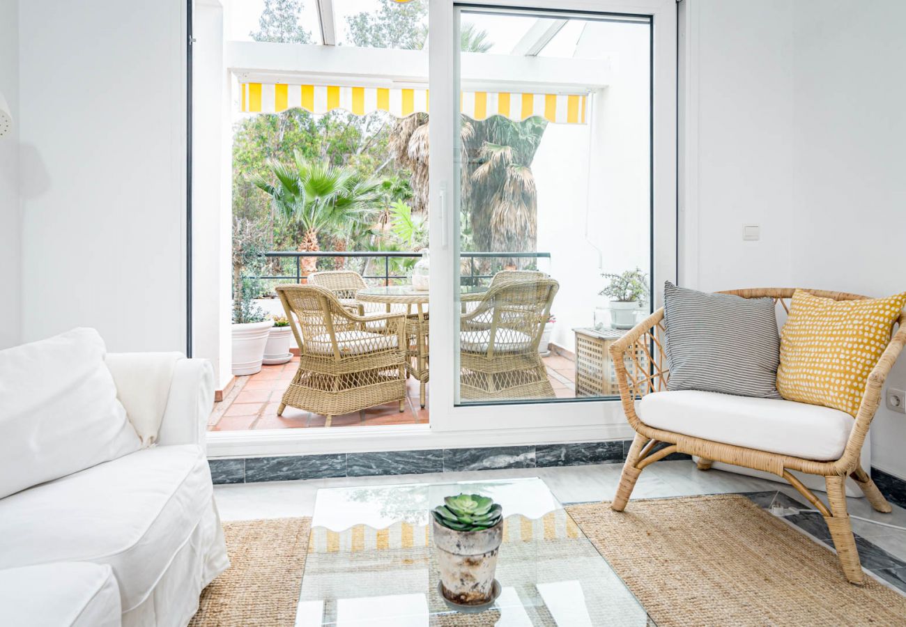 Lägenhet i Nueva andalucia - Stylish 2 bedroom apartment with nice views