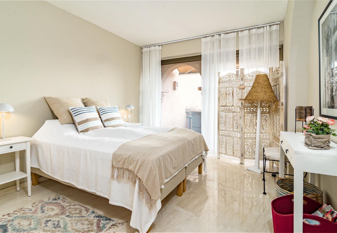 Lägenhet i Estepona - Unique Penthouse 3 Bedroom Cartuja del Golf (Nueva Atalaya)