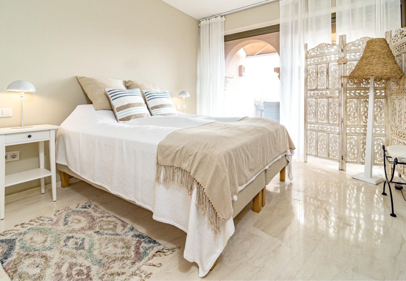 Lägenhet i Estepona - Unique Penthouse 3 Bedroom Cartuja del Golf (Nueva Atalaya)