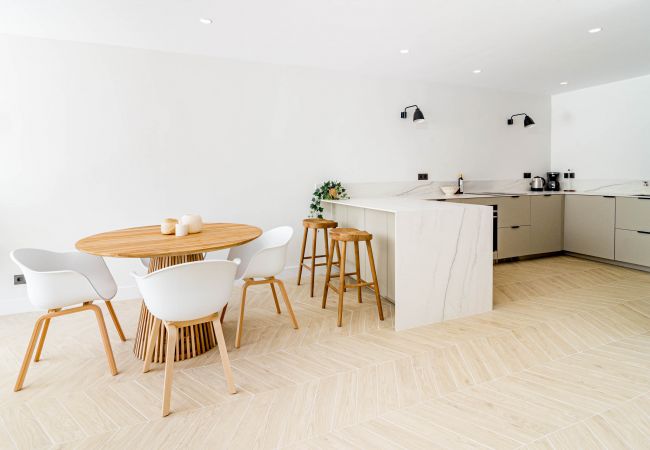 Radhus i Marbella - Scandinavian style apartment in Puerto Banus Radhus i Marbella - Scandinavian style apartment in Puerto Banus