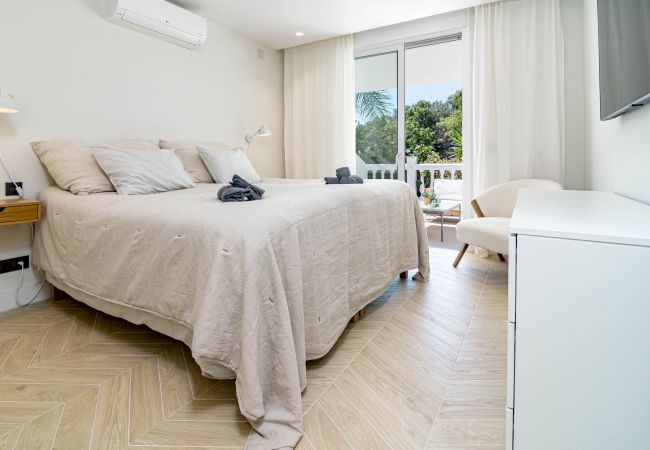 Radhus i Marbella - Scandinavian style apartment in Puerto Banus Radhus i Marbella - Scandinavian style apartment in Puerto Banus