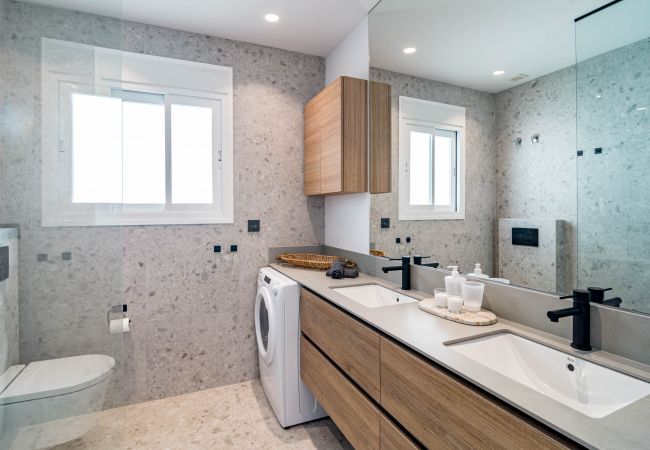 Radhus i Marbella - Scandinavian style apartment in Puerto Banus Radhus i Marbella - Scandinavian style apartment in Puerto Banus