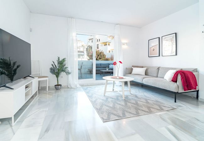Lägenhet i Marbella - Gorgeous Apartment in Nueva Andalucia Lägenhet i Marbella - Gorgeous Apartment in Nueva Andalucia
