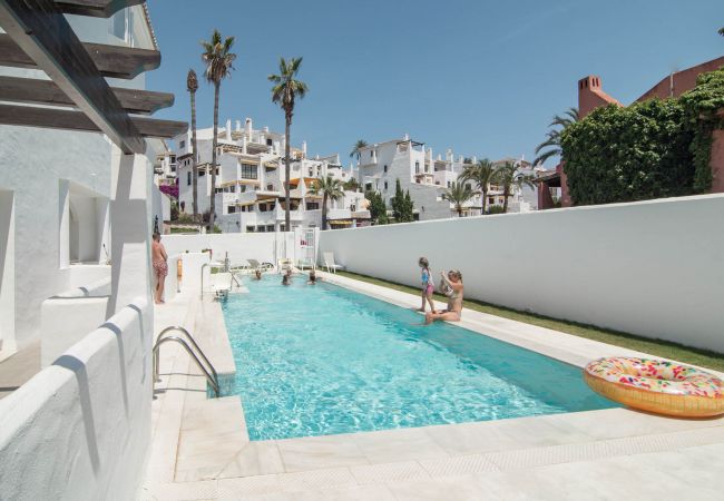Lägenhet i Marbella - Gorgeous Apartment in Nueva Andalucia Lägenhet i Marbella - Gorgeous Apartment in Nueva Andalucia