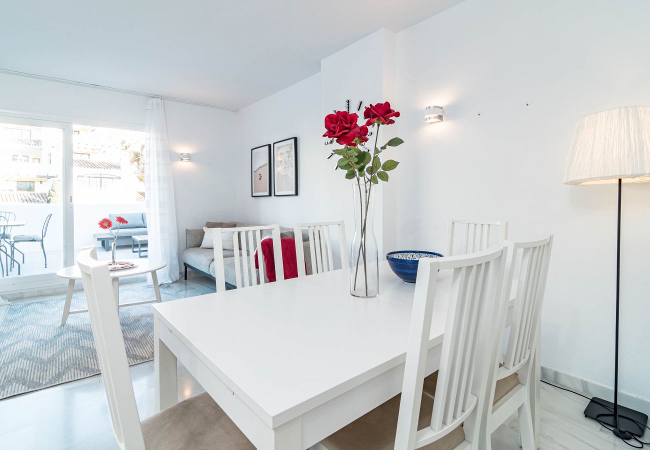 Lägenhet i Marbella - Gorgeous Apartment in Nueva Andalucia Lägenhet i Marbella - Gorgeous Apartment in Nueva Andalucia