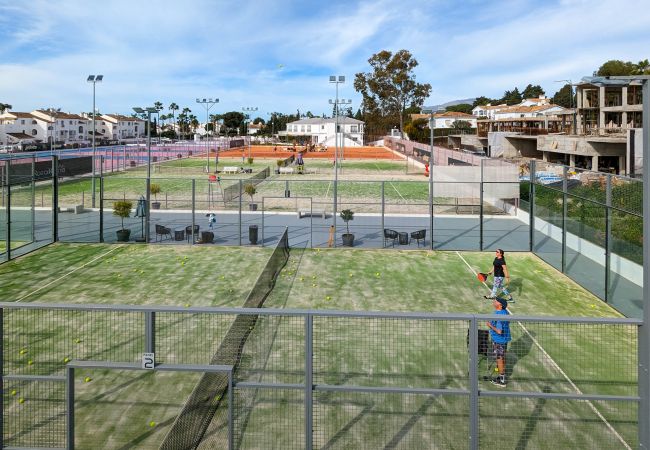 Lägenhet i Estepona - Lovely Apartment in El Paraiso Lägenhet i Estepona - Lovely Apartment in El Paraiso