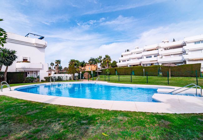 Lägenhet i Estepona - Lovely Apartment in El Paraiso Lägenhet i Estepona - Lovely Apartment in El Paraiso