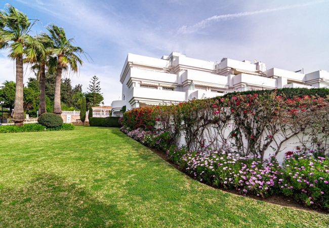 Lägenhet i Estepona - Lovely Apartment in El Paraiso Lägenhet i Estepona - Lovely Apartment in El Paraiso