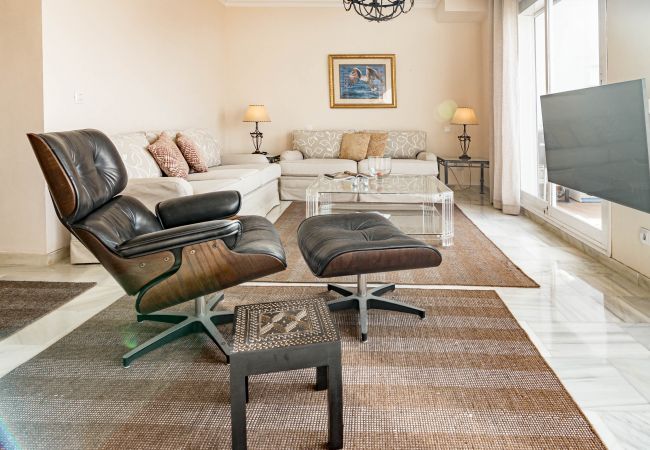 Lägenhet i Estepona - Lovely Apartment in El Paraiso Lägenhet i Estepona - Lovely Apartment in El Paraiso