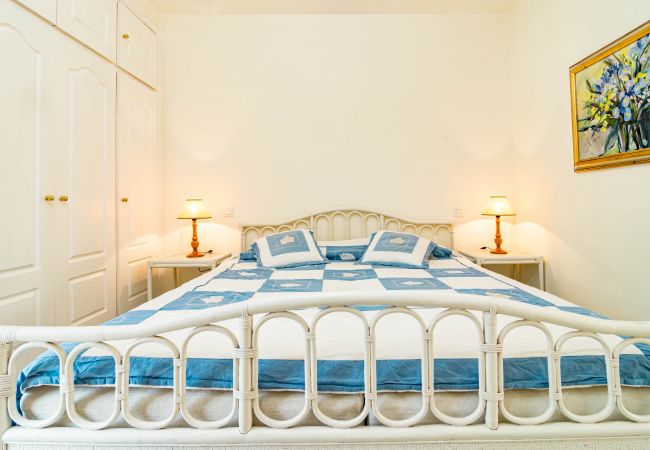 Lägenhet i Estepona - Lovely Apartment in El Paraiso Lägenhet i Estepona - Lovely Apartment in El Paraiso