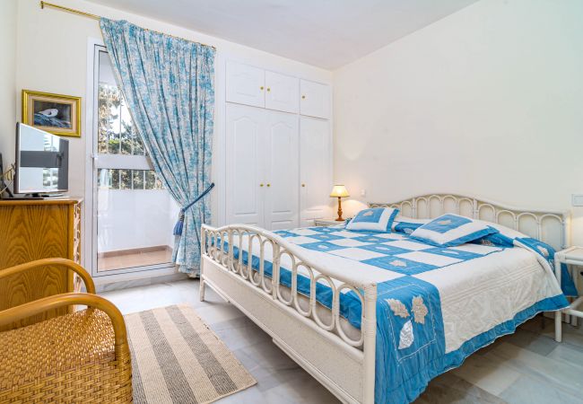 Lägenhet i Estepona - Lovely Apartment in El Paraiso Lägenhet i Estepona - Lovely Apartment in El Paraiso