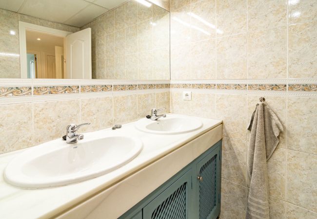 Lägenhet i Estepona - Lovely Apartment in El Paraiso Lägenhet i Estepona - Lovely Apartment in El Paraiso