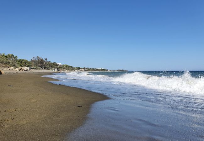 Lägenhet i Estepona - Lovely Apartment in El Paraiso Lägenhet i Estepona - Lovely Apartment in El Paraiso