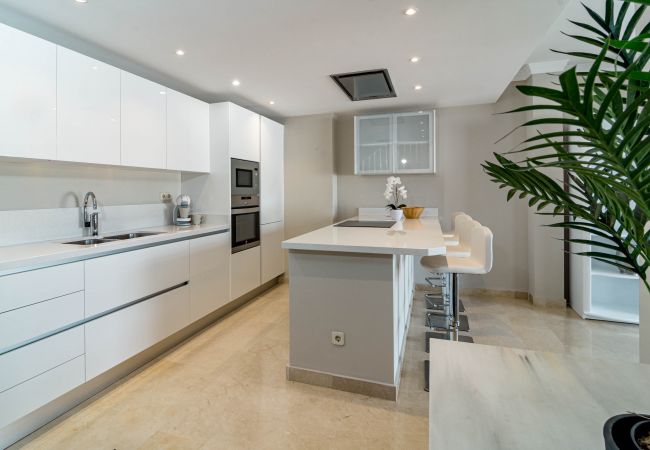 Radhus i Nueva andalucia - Lovely Townhouse in Aloha Pueblo Radhus i Nueva andalucia - Lovely Townhouse in Aloha Pueblo