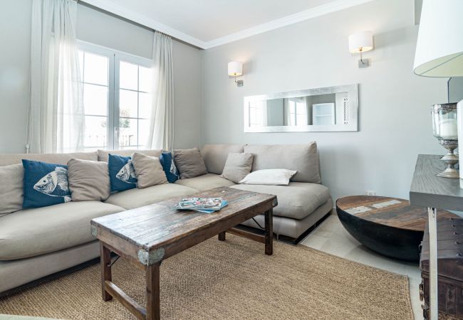 Radhus i Nueva andalucia - Lovely Townhouse in Aloha Pueblo Radhus i Nueva andalucia - Lovely Townhouse in Aloha Pueblo