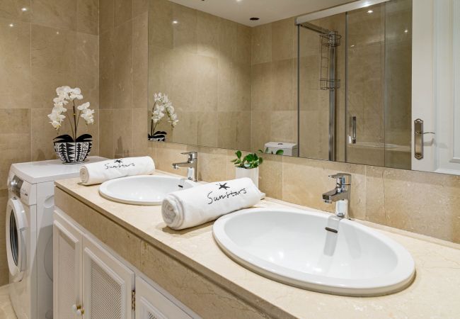Radhus i Nueva andalucia - Lovely Townhouse in Aloha Pueblo Radhus i Nueva andalucia - Lovely Townhouse in Aloha Pueblo
