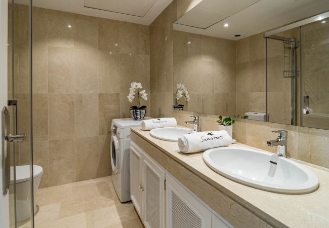 Radhus i Nueva andalucia - Lovely Townhouse in Aloha Pueblo Radhus i Nueva andalucia - Lovely Townhouse in Aloha Pueblo