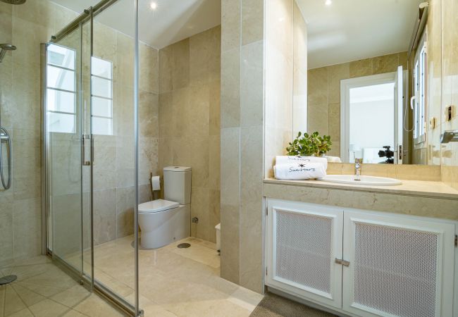 Radhus i Nueva andalucia - Lovely Townhouse in Aloha Pueblo Radhus i Nueva andalucia - Lovely Townhouse in Aloha Pueblo