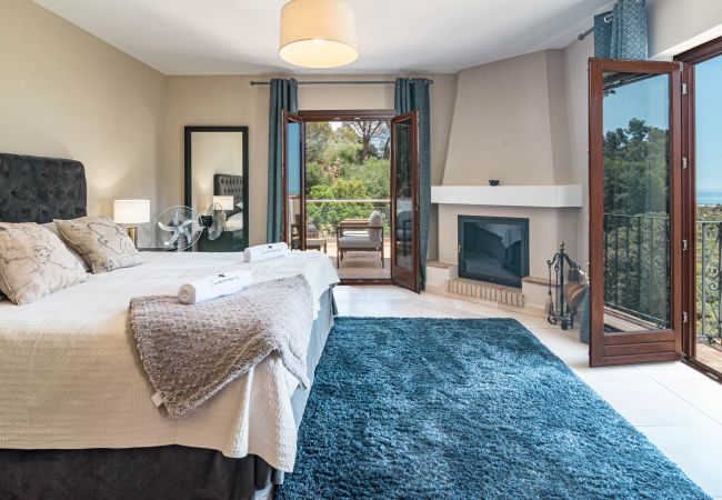 Villa i Benahavís - Stunning Villa with a Private Pool Villa i Benahavís - Stunning Villa with a Private Pool