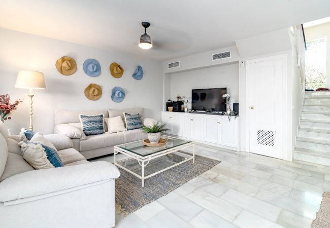 Radhus i San Pedro de Alcántara - Beautiful Townhouse, walking distance to the beach Radhus i San Pedro de Alcántara - Beautiful Townhouse, walking distance to the beach