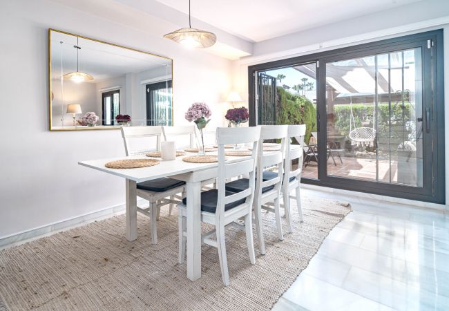 Radhus i San Pedro de Alcántara - Beautiful Townhouse, walking distance to the beach Radhus i San Pedro de Alcántara - Beautiful Townhouse, walking distance to the beach