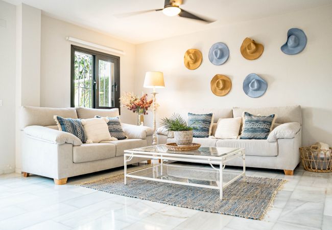 Radhus i San Pedro de Alcántara - Beautiful Townhouse, walking distance to the beach Radhus i San Pedro de Alcántara - Beautiful Townhouse, walking distance to the beach