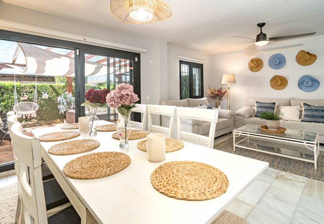 Radhus i San Pedro de Alcántara - Beautiful Townhouse, walking distance to the beach Radhus i San Pedro de Alcántara - Beautiful Townhouse, walking distance to the beach