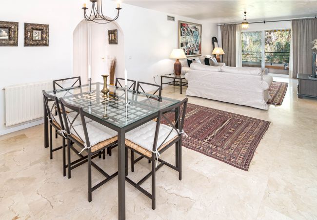 Lägenhet i San Pedro de Alcántara - Charming 2-Bedroom Apartment in San Pedro Near the Golf Course Lägenhet i San Pedro de Alcántara - Charming 2-Bedroom Apartment in San Pedro Near the Golf Course