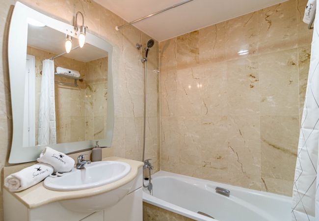 Lägenhet i San Pedro de Alcántara - Charming 2-Bedroom Apartment in San Pedro Near the Golf Course Lägenhet i San Pedro de Alcántara - Charming 2-Bedroom Apartment in San Pedro Near the Golf Course