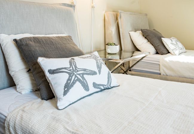 Villa i San Pedro de Alcántara - Charming Andalusian 5-Bedroom Villa in Cortijo del Mar footsteps away from the beach Villa i San Pedro de Alcántara - Charming Andalusian 5-Bedroom Villa in Cortijo del Mar footsteps away from the beach