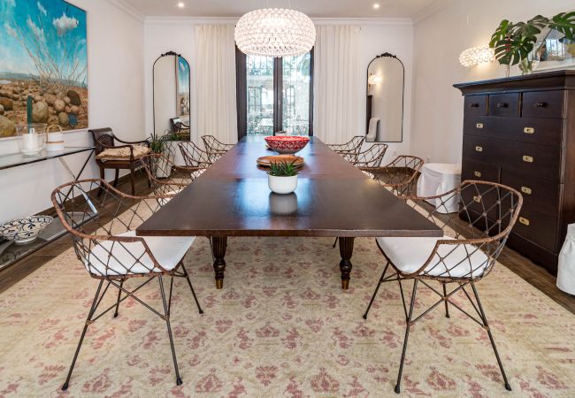 Villa i San Pedro de Alcántara - Charming Andalusian 5-Bedroom Villa in Cortijo del Mar footsteps away from the beach Villa i San Pedro de Alcántara - Charming Andalusian 5-Bedroom Villa in Cortijo del Mar footsteps away from the beach