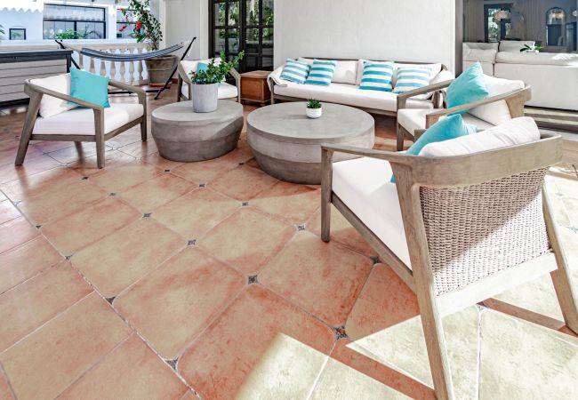 Villa i San Pedro de Alcántara - Charming Andalusian 5-Bedroom Villa in Cortijo del Mar footsteps away from the beach Villa i San Pedro de Alcántara - Charming Andalusian 5-Bedroom Villa in Cortijo del Mar footsteps away from the beach