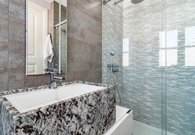 Villa i San Pedro de Alcántara - Charming Andalusian 5-Bedroom Villa in Cortijo del Mar footsteps away from the beach Villa i San Pedro de Alcántara - Charming Andalusian 5-Bedroom Villa in Cortijo del Mar footsteps away from the beach