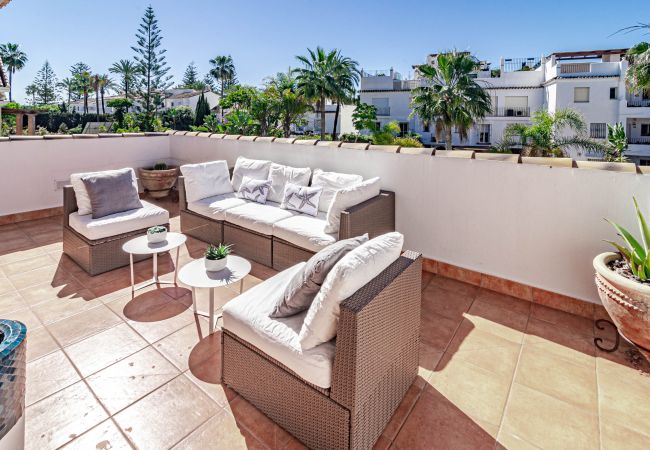 Villa i San Pedro de Alcántara - Charming Andalusian 5-Bedroom Villa in Cortijo del Mar footsteps away from the beach Villa i San Pedro de Alcántara - Charming Andalusian 5-Bedroom Villa in Cortijo del Mar footsteps away from the beach