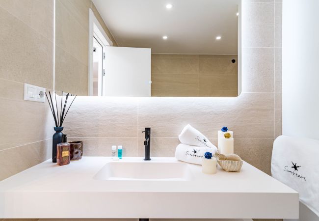 Lägenhet i Marbella - Exclusively Modern 2-Bedroom Apartment in Aloha Pueblo Lägenhet i Marbella - Exclusively Modern 2-Bedroom Apartment in Aloha Pueblo